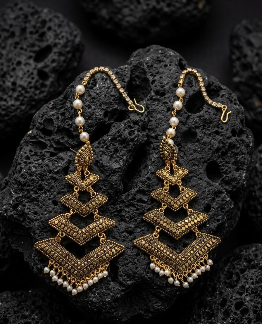 Premium Antique Saharay with Indian Antique Pearl Earrings