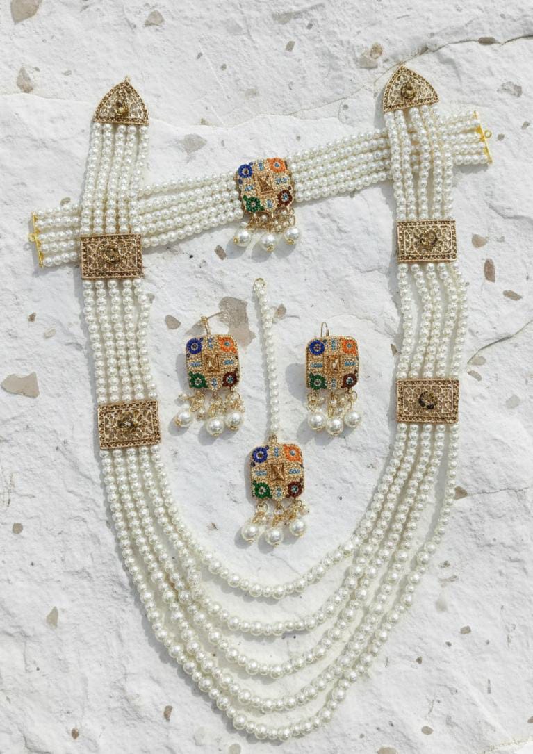 Premium Ratan Choker Set with Double Pearl Mala, Bangles, Earrings & Maang Tikka